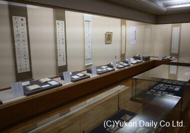 県立図書館で開催中の牧水遺墨展